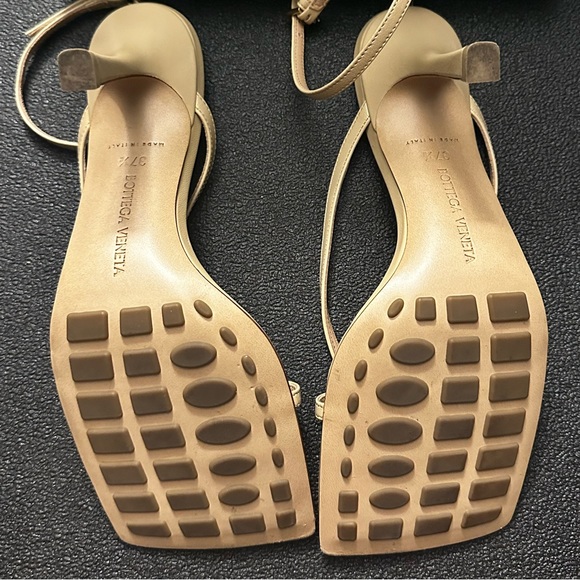 Authentic BOTTEGA VENTA Stretch Strap Sandal - Picture 4 of 14